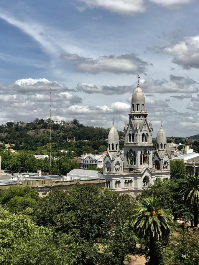 Hotel Dior Tandil Exteriér fotografie